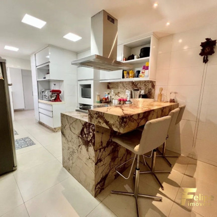 Imagem Imóvel com 3 Quartos à Venda, 180 m² em Santa Lúcia - Vitória