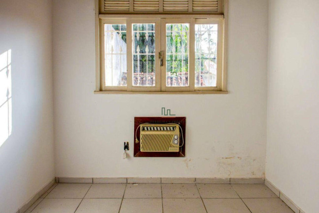 Imagem Casa com 6 Quartos à Venda, 153 m² em São Francisco - Niterói Imagem Casa com 6 Quartos à Venda, 153 m² em São Francisco - Niterói