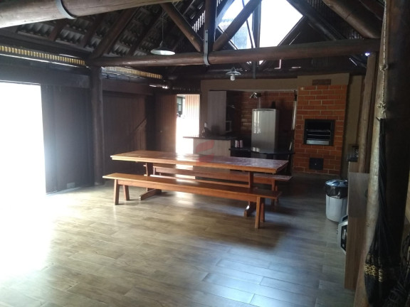 Imagem Casa com 3 Quartos à Venda, 630 m² em Guaíra - Curitiba Imagem Casa com 3 Quartos à Venda, 630 m² em Guaíra - Curitiba