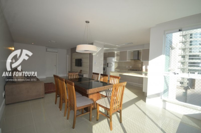 Imagem Apartamento com 4 Quartos à Venda, 136 m² em Centro - Balneário Camboriú Imagem Apartamento com 4 Quartos à Venda, 136 m² em Centro - Balneário Camboriú