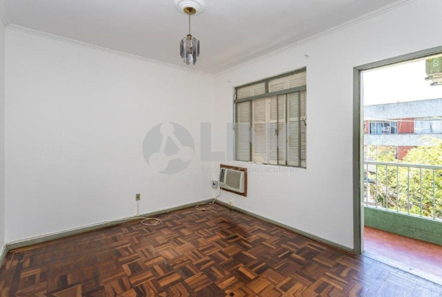 Imagem Apartamento com 3 Quartos à Venda, 81 m² em Santana - Porto Alegre Imagem Apartamento com 3 Quartos à Venda, 81 m² em Santana - Porto Alegre