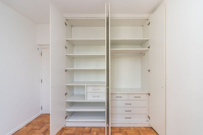 Imagem Imóvel com 3 Quartos à Venda, 102 m² em Moema - São Paulo Imagem Imóvel com 3 Quartos à Venda, 102 m² em Moema - São Paulo