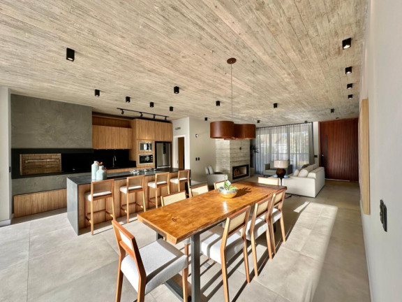 Imagem Casa com 4 Quartos à Venda, 207 m² em Xangri-la - Capao Da Canoa Imagem Casa com 4 Quartos à Venda, 207 m² em Xangri-la - Capao Da Canoa