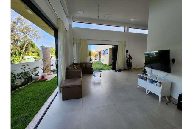Imagem Casa de Condomínio com 4 Quartos à Venda, 199 m² em Guarajuba - Camaçari Imagem Casa de Condomínio com 4 Quartos à Venda, 199 m² em Guarajuba - Camaçari