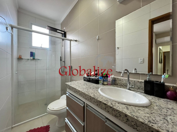 Imagem Casa com 3 Quartos à Venda, 110 m² em Marapé - Santos