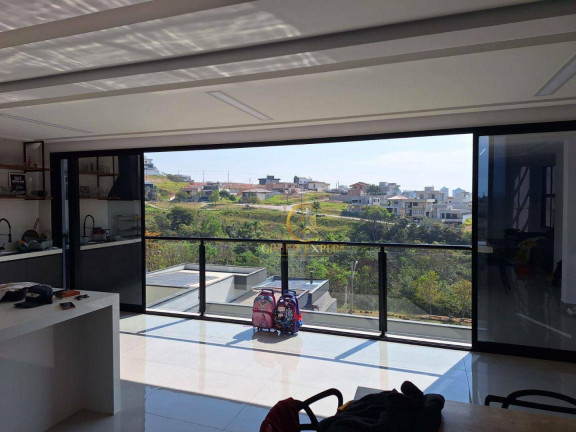 Sobrado com 4 Quartos à Venda, 270 m² em Condomínio Verana - São José Dos Campos