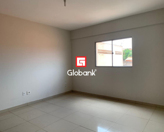 Imagem Imóvel com 3 Quartos à Venda, 1 m² em Santa Rita I - Montes Claros