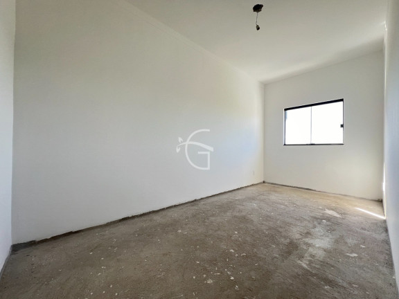 Imagem Casa com 3 Quartos à Venda, em Vila Nova - Joinville Imagem Casa com 3 Quartos à Venda, em Vila Nova - Joinville