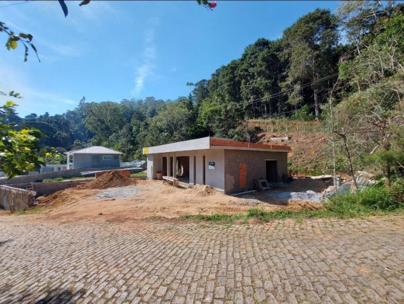 Imagem Casa com 3 Quartos à Venda, 230 m² em Quebra Frascos - Teresópolis Imagem Casa com 3 Quartos à Venda, 230 m² em Quebra Frascos - Teresópolis