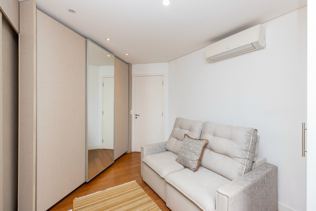 Imagem Imóvel com 3 Quartos à Venda, 166 m² em Brooklin Paulista - São Paulo Imagem Imóvel com 3 Quartos à Venda, 166 m² em Brooklin Paulista - São Paulo