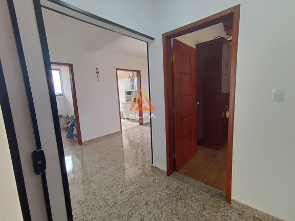 Imagem Casa com 3 Quartos à Venda, 140 m²