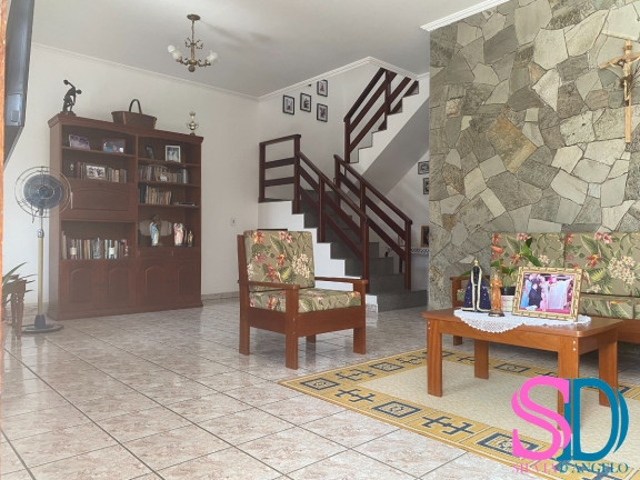 Imagem Sobrado com 4 Quartos à Venda, 199 m² em Umuarama - Ubatuba Imagem Sobrado com 4 Quartos à Venda, 199 m² em Umuarama - Ubatuba