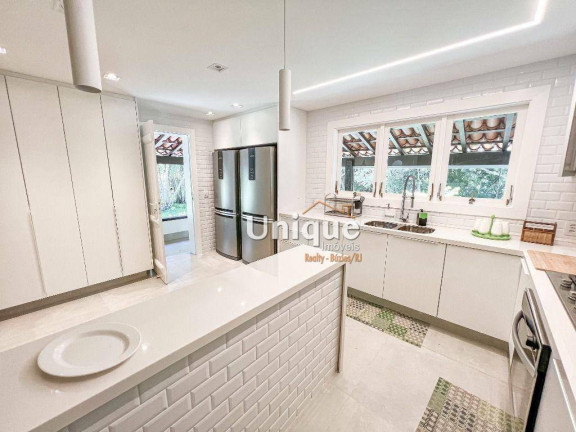 Imagem Casa com 6 Quartos à Venda, 600 m² em Ferradura - Armação Dos Búzios