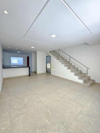 Casa com 3 Quartos à Venda, 140 m² em Colina De Laranjeiras - Serra