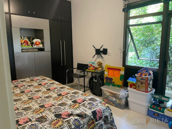 Imagem Apartamento com 4 Quartos à Venda, em Lagoa - Rio De Janeiro Imagem Apartamento com 4 Quartos à Venda, em Lagoa - Rio De Janeiro