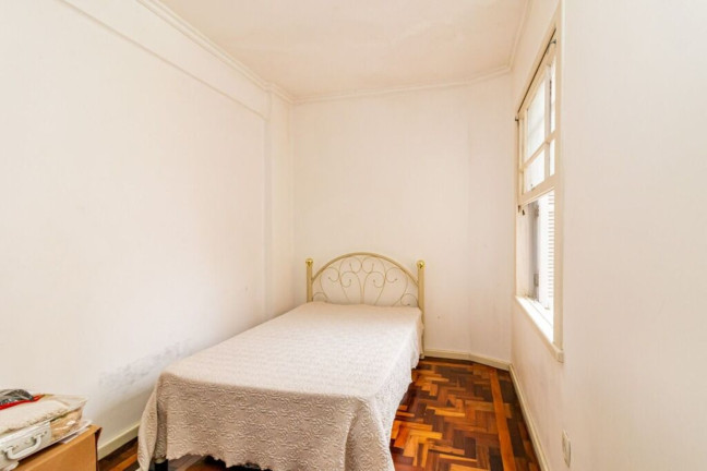 Imagem Imóvel com 3 Quartos à Venda, 70 m² em Centro Histórico - Porto Alegre Imagem Imóvel com 3 Quartos à Venda, 70 m² em Centro Histórico - Porto Alegre