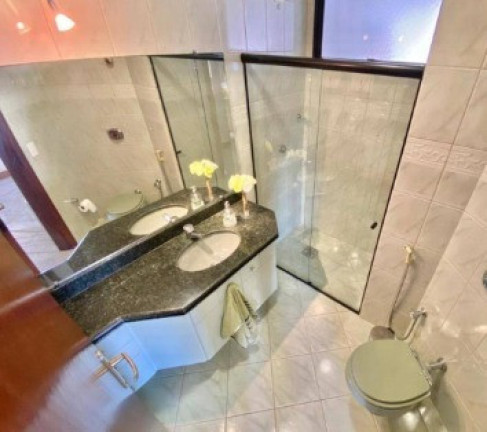 Imagem Imóvel com 3 Quartos à Venda, 300 m² em Centro - Guarapari Imagem Imóvel com 3 Quartos à Venda, 300 m² em Centro - Guarapari