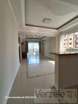 Imagem Apartamento com 3 Quartos à Venda, 105 m² em Centro - Balneário Camboriú Imagem Apartamento com 3 Quartos à Venda, 105 m² em Centro - Balneário Camboriú