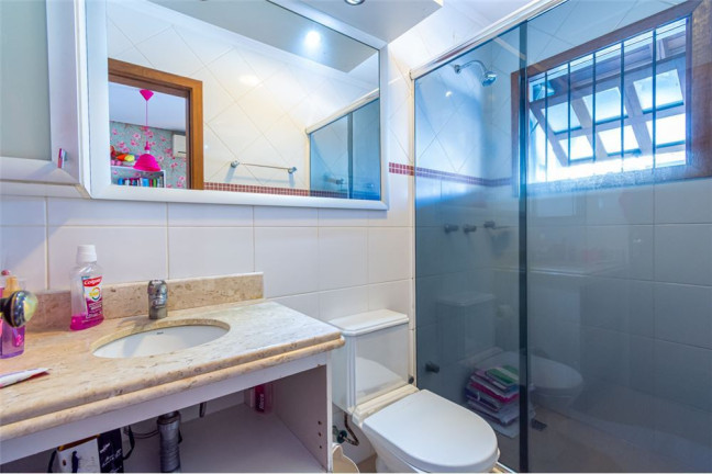 Imagem Casa com 4 Quartos à Venda,  em Moinhos De Vento - Canoas