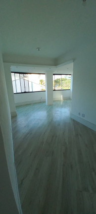 Imagem Imóvel com 3 Quartos à Venda, 108 m² em Jardim Itu - Porto Alegre Imagem Imóvel com 3 Quartos à Venda, 108 m² em Jardim Itu - Porto Alegre