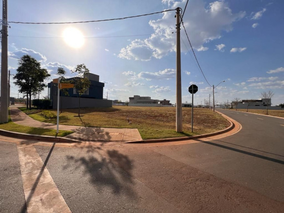 Imagem Terreno à Venda, 402 m² em Terras Alpha 2 - Senador Canedo Imagem Terreno à Venda, 402 m² em Terras Alpha 2 - Senador Canedo