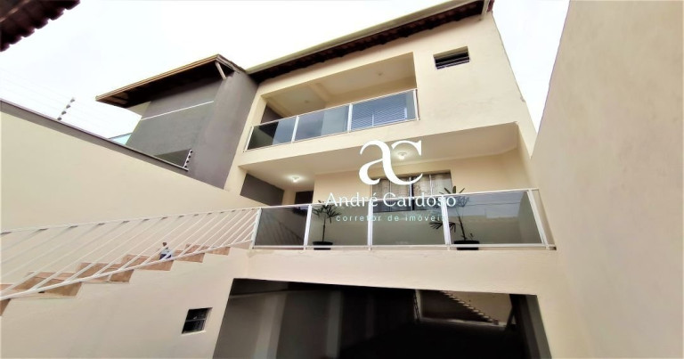 Casa com 3 Quartos à Venda, 127 m² em Parque Flamengo - Guarulhos