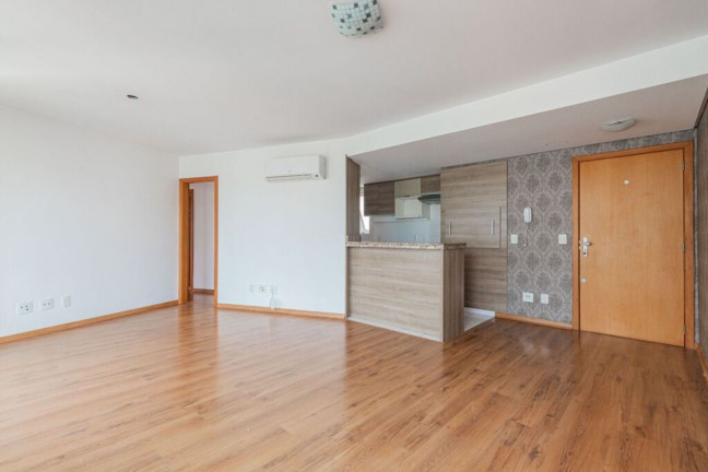 Imagem Imóvel com 3 Quartos à Venda, 90 m² em Azenha - Porto Alegre Imagem Imóvel com 3 Quartos à Venda, 90 m² em Azenha - Porto Alegre