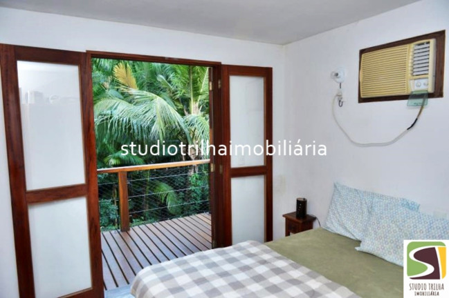 Imagem Sobrado com 5 Quartos à Venda, em Piuva - Ilhabela Imagem Sobrado com 5 Quartos à Venda, em Piuva - Ilhabela