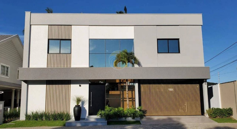 Imagem Casa com 4 Quartos à Venda, 250 m² em Barra - Balneário Camboriú