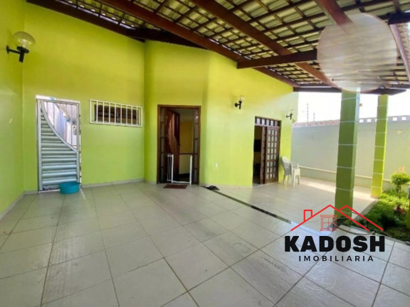 Imagem Casa com 3 Quartos à Venda, 220 m² em Centro - Feira De Santana