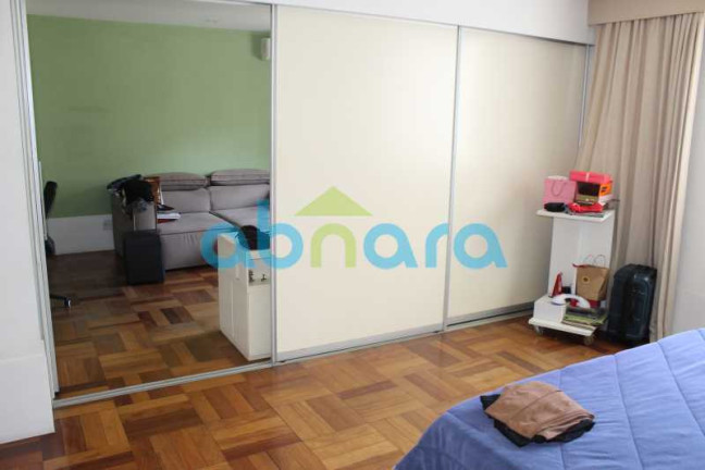 Imagem Apartamento com 4 Quartos à Venda, 420 m² em Copacabana - Rio De Janeiro Imagem Apartamento com 4 Quartos à Venda, 420 m² em Copacabana - Rio De Janeiro
