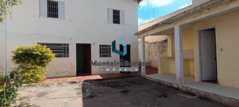 Imagem Casa com 3 Quartos à Venda, 130 m² em Jardim Flamboyant - Campinas Imagem Casa com 3 Quartos à Venda, 130 m² em Jardim Flamboyant - Campinas