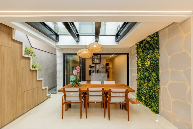 Imagem Casa com 3 Quartos à Venda, 140 m² em Santo Amaro - São Paulo Imagem Casa com 3 Quartos à Venda, 140 m² em Santo Amaro - São Paulo