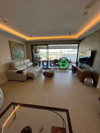 Apartamento com 3 Quartos para Alugar, 162 m² em Moema - São Paulo