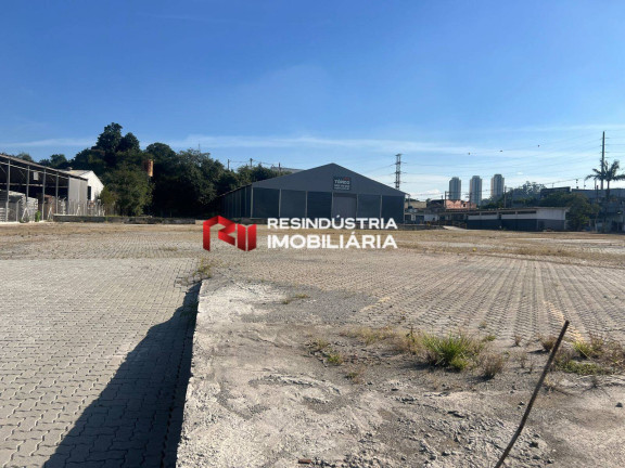 Imagem Terreno para Alugar, 12 m² em Gramado - Embu Das Artes Imagem Terreno para Alugar, 12 m² em Gramado - Embu Das Artes
