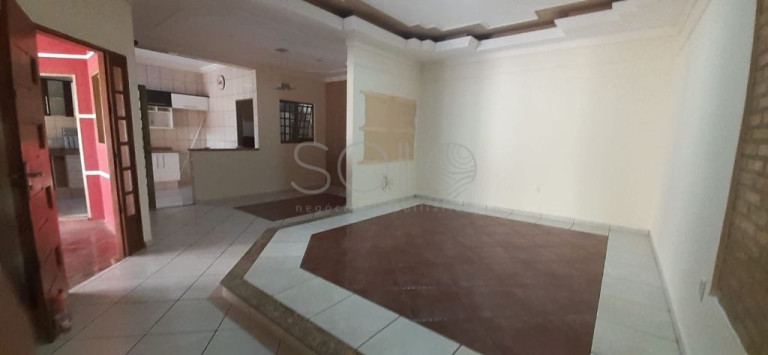 Casa com 2 Quartos à Venda, 250 m² em Residencial Cambuy - Araraquara