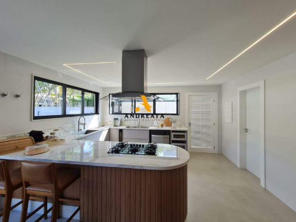 Imagem Casa de Condomínio com 6 Quartos à Venda, 552 m² em Barra Da Tijuca - Rio De Janeiro Imagem Casa de Condomínio com 6 Quartos à Venda, 552 m² em Barra Da Tijuca - Rio De Janeiro