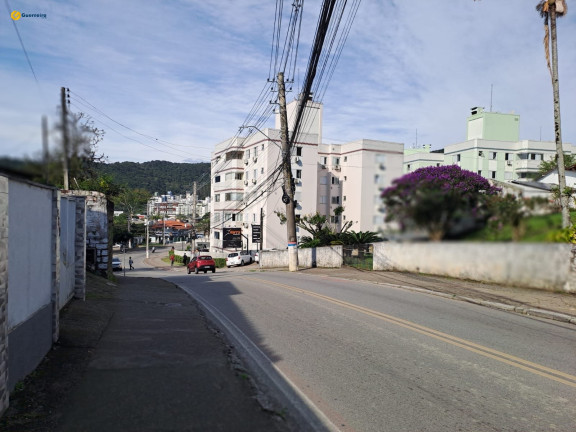 Imagem Casa com 6 Quartos à Venda, 340 m² em Córrego Grande - Florianópolis