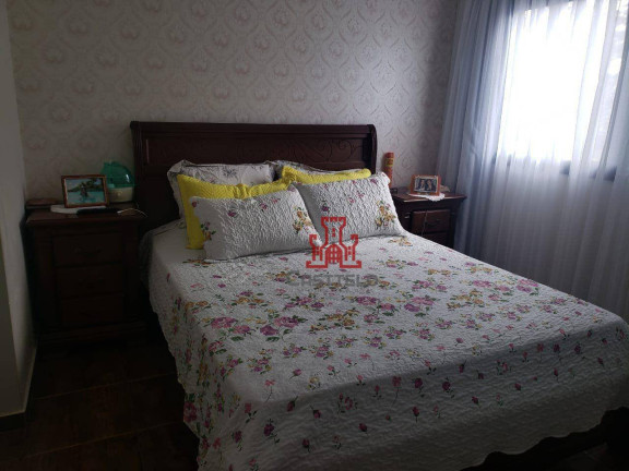 Imagem Casa com 3 Quartos à Venda, 360 m² em Granville Parque Residencial - Londrina Imagem Casa com 3 Quartos à Venda, 360 m² em Granville Parque Residencial - Londrina