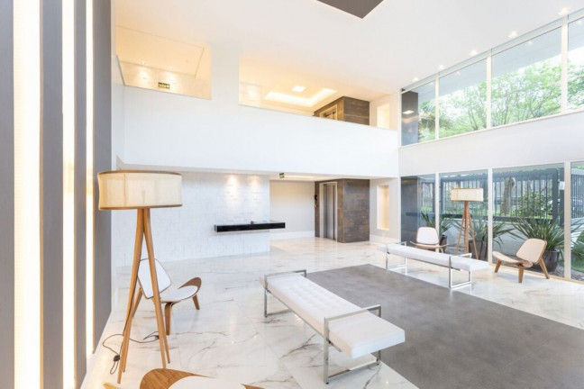 Imagem Imóvel com 3 Quartos à Venda, 177 m² em Menino Deus - Porto Alegre Imagem Imóvel com 3 Quartos à Venda, 177 m² em Menino Deus - Porto Alegre