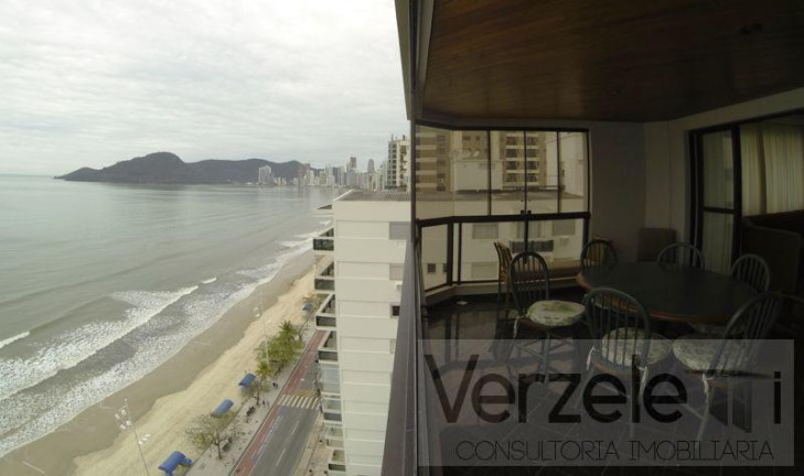 Imagem Apartamento com 4 Quartos à Venda, 280 m² em Centro - Balneário Camboriú Imagem Apartamento com 4 Quartos à Venda, 280 m² em Centro - Balneário Camboriú