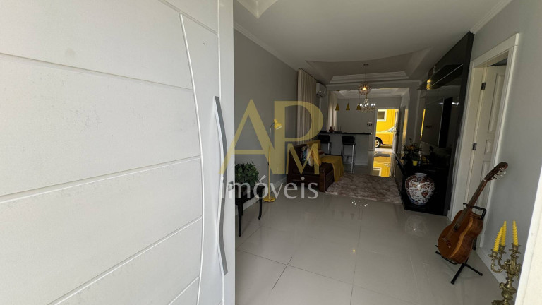 Imagem Casa com 4 Quartos à Venda, 286 m² em Praia João Rosa - Biguaçu Imagem Casa com 4 Quartos à Venda, 286 m² em Praia João Rosa - Biguaçu