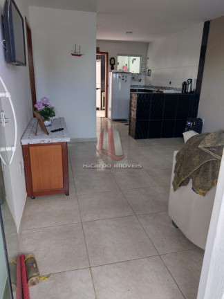 Imagem Casa de Condomínio com 2 Quartos à Venda, 80 m² em Cabo Frio