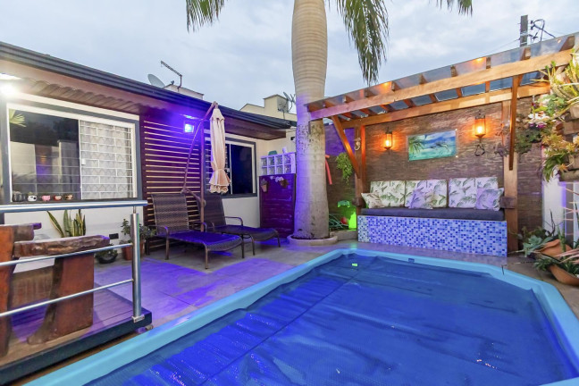 Imagem Casa com 3 Quartos à Venda, 105 m² em Thomaz Coelho - Araucária Imagem Casa com 3 Quartos à Venda, 105 m² em Thomaz Coelho - Araucária