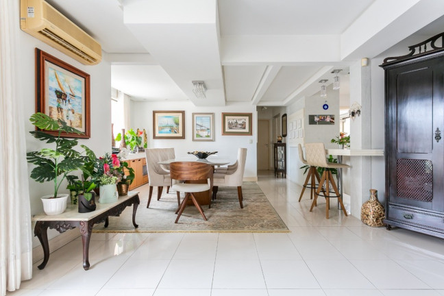 Imagem Apartamento com 2 Quartos à Venda, 145 m² em Centro - Florianópolis