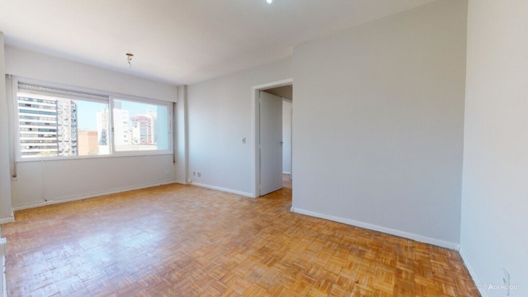 Imagem Imóvel com 2 Quartos à Venda, 74 m² em Menino Deus - Porto Alegre Imagem Imóvel com 2 Quartos à Venda, 74 m² em Menino Deus - Porto Alegre