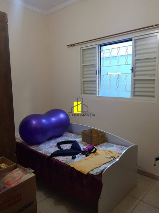 Imagem Casa com 2 Quartos à Venda, 95 m² em Jardim Garcez - Taubaté Imagem Casa com 2 Quartos à Venda, 95 m² em Jardim Garcez - Taubaté