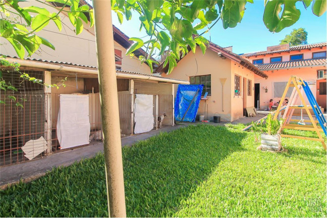 Imagem Casa com 3 Quartos à Venda,  em Serraria - Porto Alegre