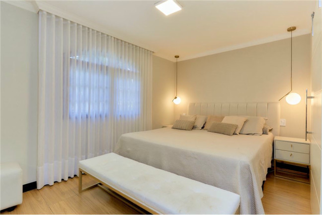 Imagem Casa com 3 Quartos à Venda, 189 m² em Barreirinha - Curitiba Imagem Casa com 3 Quartos à Venda, 189 m² em Barreirinha - Curitiba
