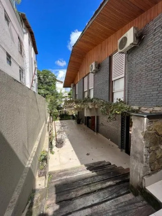 Imagem Casa com 5 Quartos à Venda, 330 m² em R$1.680.000,00 // Luxemburgo - Belo Horizonte Imagem Casa com 5 Quartos à Venda, 330 m² em R$1.680.000,00 // Luxemburgo - Belo Horizonte